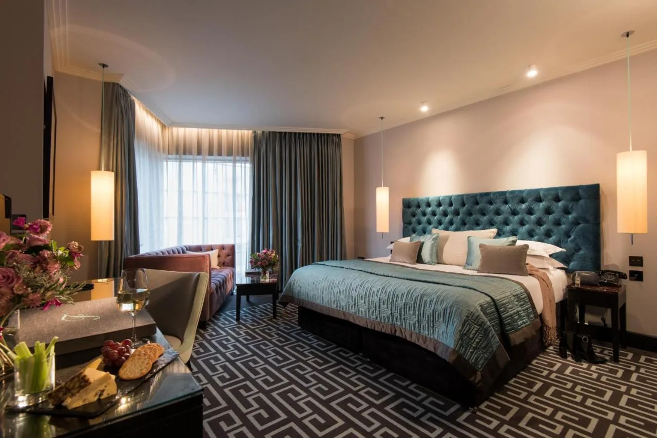 Superior King Room